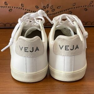 Veja Esplar sneaker color extra white (unisex) size 36 worn once